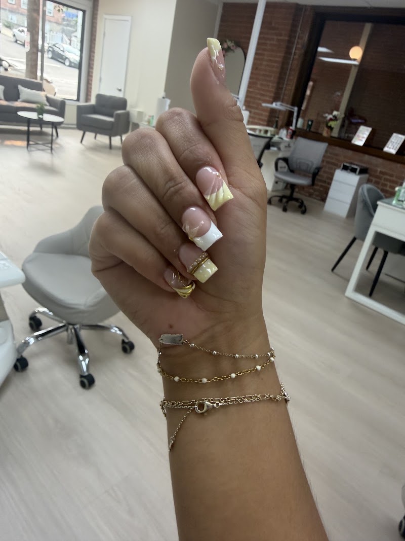 Glaze on Nails, nail salon in Shelton, CT, photo 1 of 10